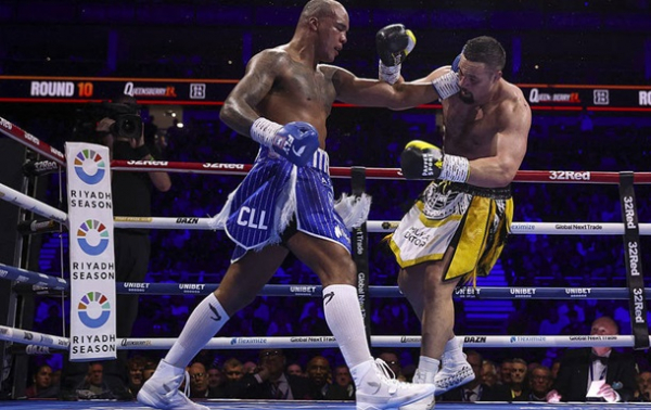 Вордлі має альтернативу Усику для захисту свого пояса Вордлі має альтернативу Усику для захисту свого пояса