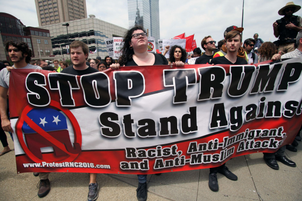 Шатдаун у США: бідні можуть залишитися без талонів на їжу, авіадиспетчери йдуть у кур'єри Шатдаун у США: бідні можуть залишитися без талонів на їжу, авіадиспетчери йдуть у кур'єри