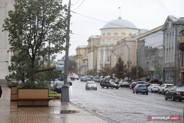Осінь у Вінниці: фоторепортаж з центру міста