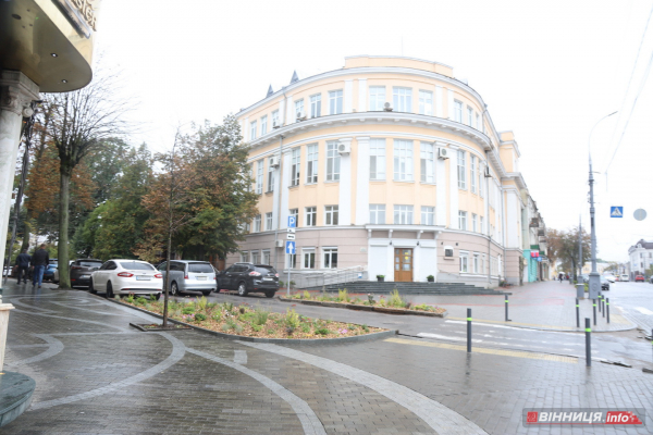 Осінь у Вінниці: фоторепортаж з центру міста