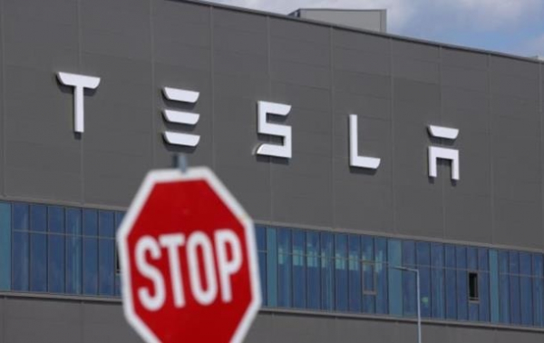 Продажі Tesla в Китаї впали до найнижчого рівня за три роки Продажі Tesla в Китаї впали до найнижчого рівня за три роки