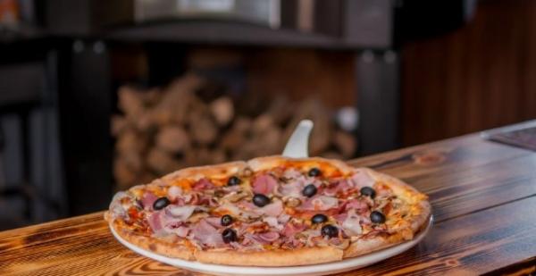 Піцерії Вінниці: локації, де можна поїсти смачну та справжню італійську піцу Піцерії Вінниці: локації, де можна поїсти смачну та справжню італійську піцу