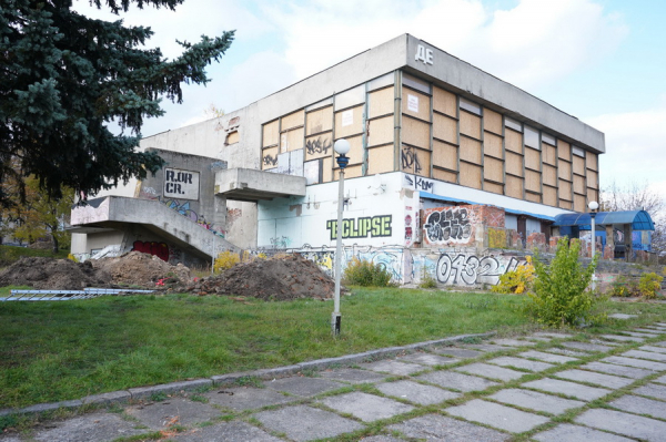 У центрі Вінниці завершили «розкопки» біля «росії» У центрі Вінниці завершили «розкопки» біля «росії»