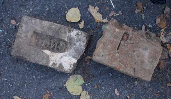 У центрі Вінниці завершили «розкопки» біля «росії» У центрі Вінниці завершили «розкопки» біля «росії»