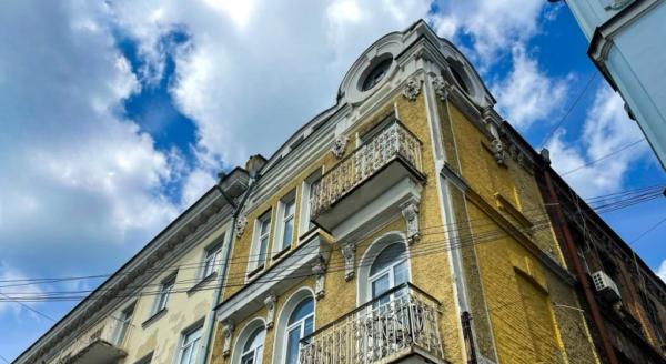 Готель - 8 метрів завширшки: архітектурна перлина у середмісті Вінниці Готель - 8 метрів завширшки: архітектурна перлина у середмісті Вінниці