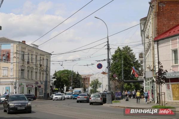 Автобуси замість трамваїв й тролейбусів: маршрути та графік руху на суботу у Вінниці Автобуси замість трамваїв й тролейбусів: маршрути та графік руху на суботу у Вінниці