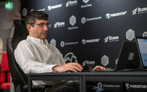 Крамник звинувачений ФІДЕ у смерті Народницького