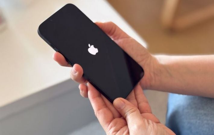 Борьба со шпионами и дронами? В России планируют на сутки отключать мобильный интернет