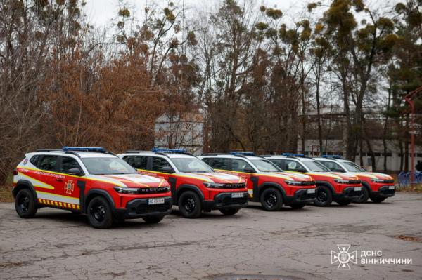 Рятувальникам Вінниці передали п’ять позашляховиків Рятувальникам Вінниці передали п’ять позашляховиків