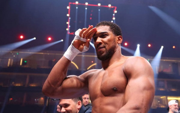 В Ентоні Джошуа на горизонті замаячив бій із Джейком Полом у грудні