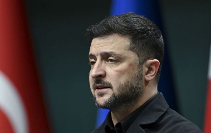 Зеленский намекнул на активизацию мирных инициатив: «Война должна завершиться»