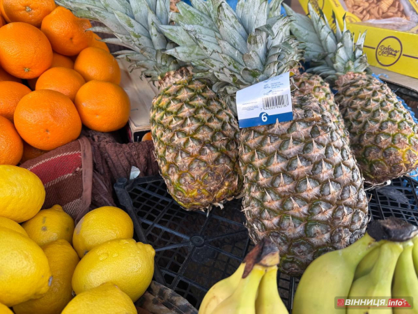 Атмосфера та ціни на вінницькому базарі: у скільки обійдеться святковий стіл 2025