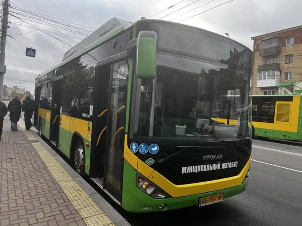 У Вінниці частково змінили розклад руху автобуса «Залізничний вокзал — Сабарів»