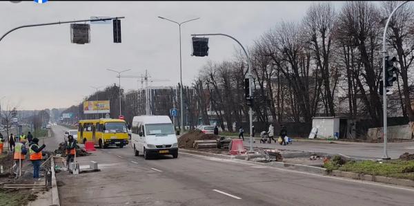 У Вінниці доробляють пішохідний перехід на Барському шосе