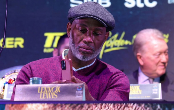 Леннокс Льюїс відзначив значущість Усика для світового боксу Леннокс Льюїс відзначив значущість Усика для світового боксу