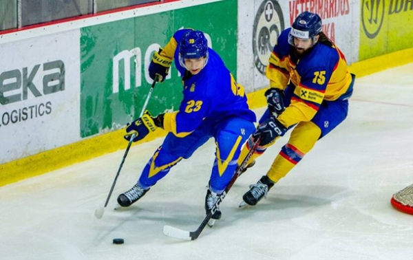 Українські хокеїсти перемогли румунів, але завтра буде ще одна зустріч