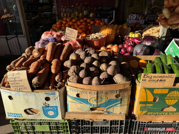 Атмосфера та ціни на вінницькому базарі: у скільки обійдеться святковий стіл 2025
