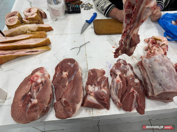 Атмосфера та ціни на вінницькому базарі: у скільки обійдеться святковий стіл 2025