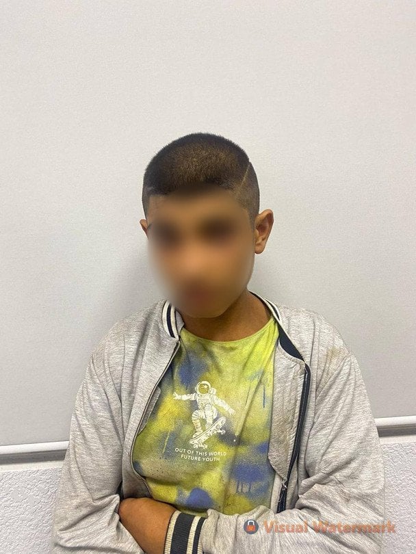 Як додав місцевий журналіст Віталій Глагола, у залі суду постраждала жінка плакала, але сказала, що задоволена вироком. 3