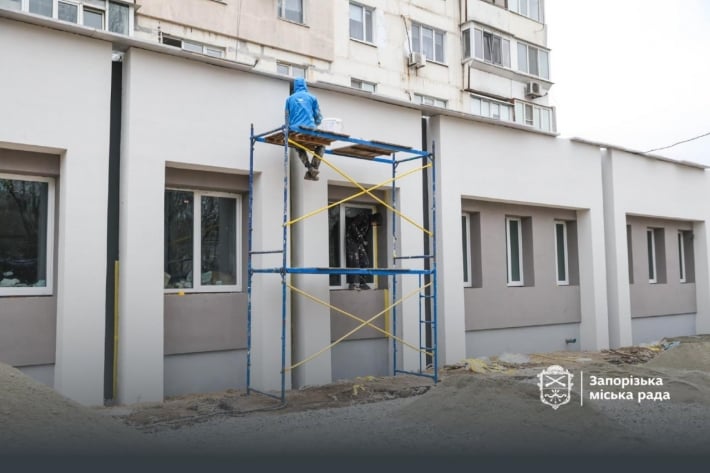 В Запорожье завершается капремонт медучреждения для 18 тысяч жителей