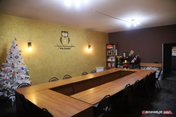 Пункт незламності: як у Вінниці працюють місця, де можна зігрітись й зарядити техніку