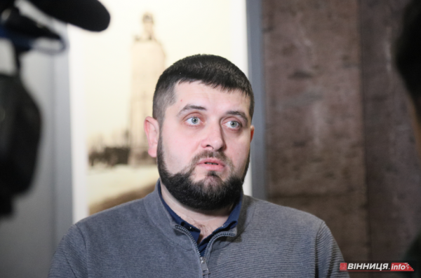 Знищення храмів, РПЦ й пропаганда війни: виставку &laquo;Церковний рашизм&raquo; відкрили у Вінниці