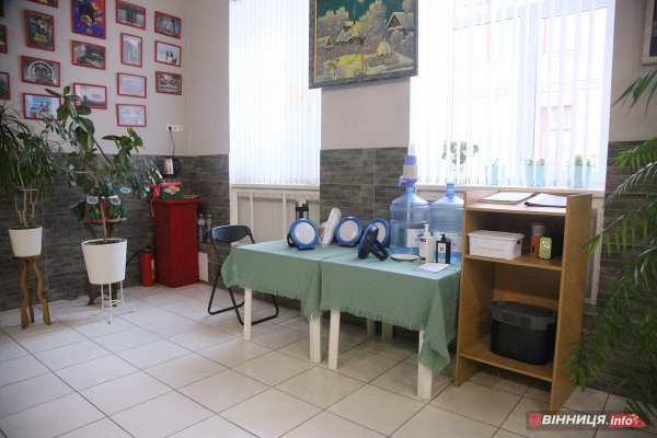 Пункт незламності: як у Вінниці працюють місця, де можна зігрітись й зарядити техніку