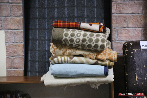 Пункт незламності: як у Вінниці працюють місця, де можна зігрітись й зарядити техніку