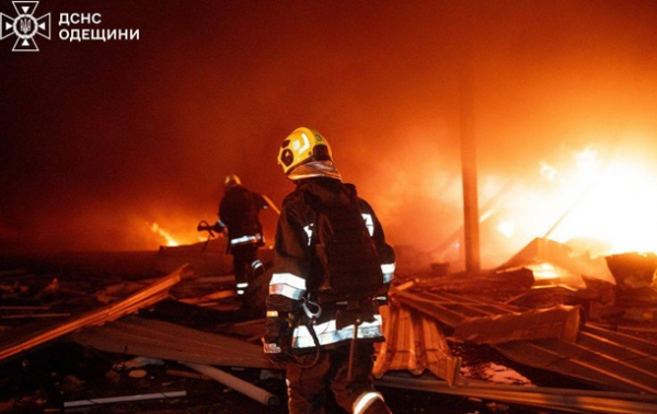 Удар дронів по Одесі: з'явилися фото наслідків