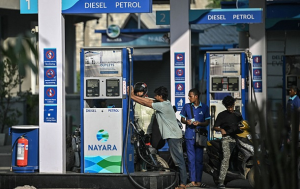 Росія знижує ціни на нафту для Індії, щоб вернути покупців - ЗМІ