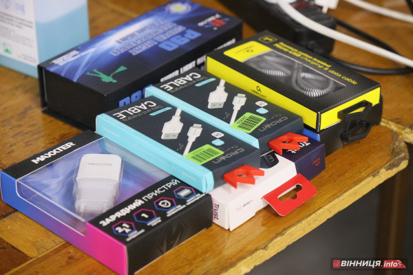 Пункт незламності: як у Вінниці працюють місця, де можна зігрітись й зарядити техніку