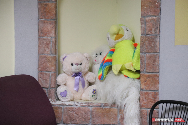 Пункт незламності: як у Вінниці працюють місця, де можна зігрітись й зарядити техніку