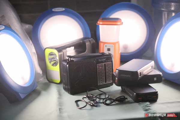 Пункт незламності: як у Вінниці працюють місця, де можна зігрітись й зарядити техніку