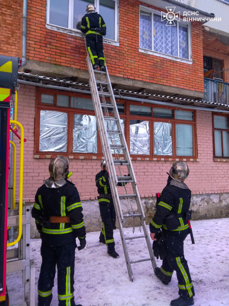 Жінка лежала у ванній і потребувала допомоги: сусіди врятували вінничанку Жінка лежала у ванній і потребувала допомоги: сусіди врятували вінничанку