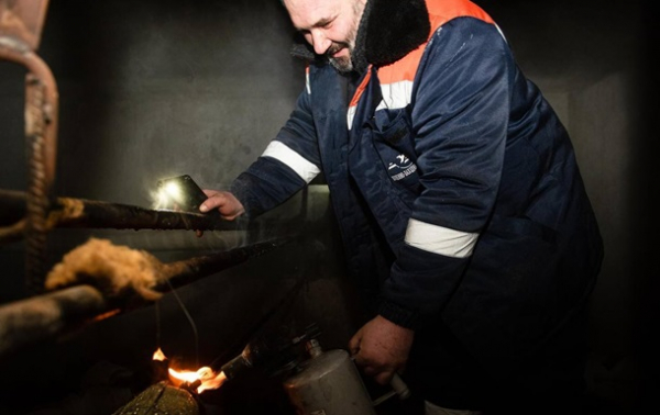 Ремонтні бригади ЖКГ та Укрзалізниці отримають доплати - Кулеба