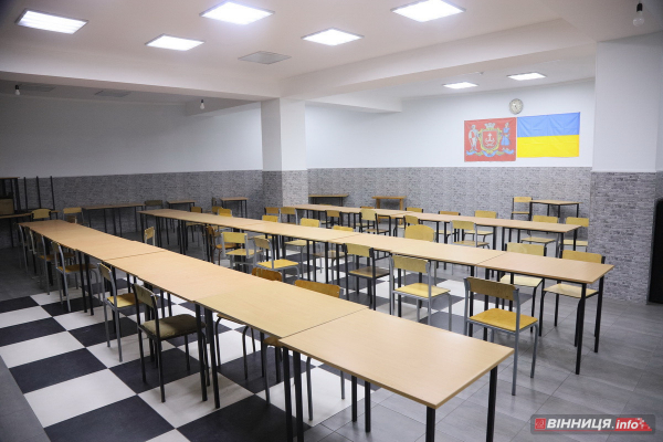 Пункт незламності: як у Вінниці працюють місця, де можна зігрітись й зарядити техніку