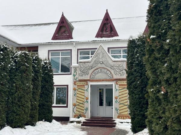 Мозаїки «Казковий світ» на будівлі дитсадка у Вінниці внесли до переліку пам’яток мистецтва Мозаїки «Казковий світ» на будівлі дитсадка у Вінниці внесли до переліку пам’яток мистецтва