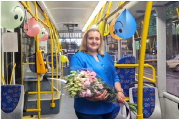 Водійка тролейбуса з Луганська возить пасажирів у Вінниці