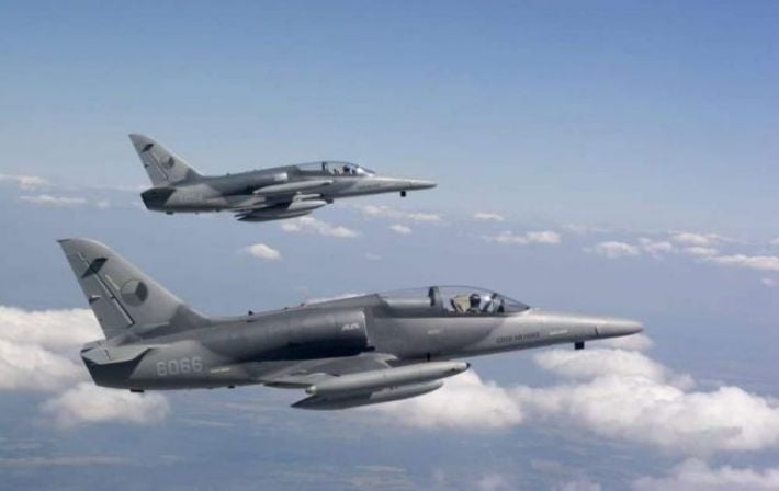 Чехия отправила на долгий ремонт самолеты, которые ранее планировали передать Украине