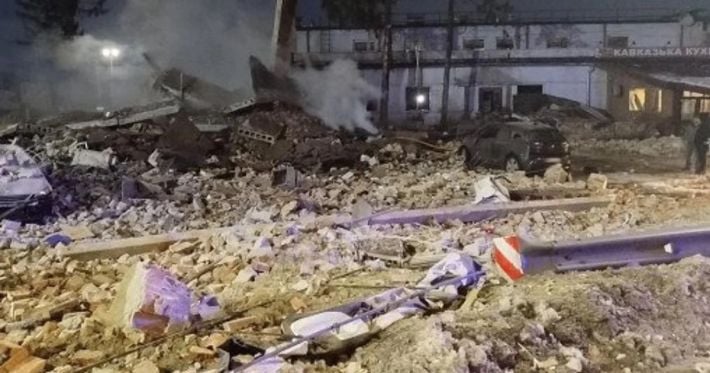 Во Львовской области произошёл взрыв в здании предприятия: есть тяжело пострадавшие