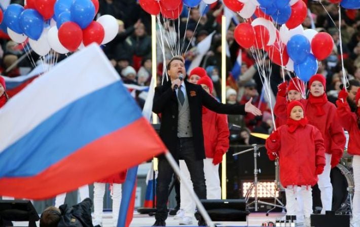 Пение под надзором боевиков: как РФ превращает детские конкурсы в Донецке в вербовочные пункты