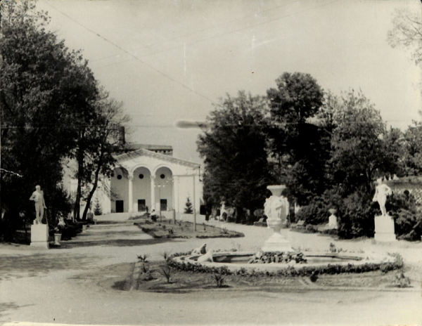 Парк атракціонів Вінниця: історія, архівні фото й ціни на каруселі