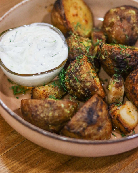 Що спробувати у Вінниці: 10 локальних страв від копченої вишні до пивної юшки