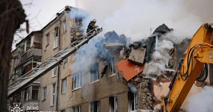 Ракета попала прямо в многоэтажку: много жертв, среди которых – дети, есть пропавшие без вести