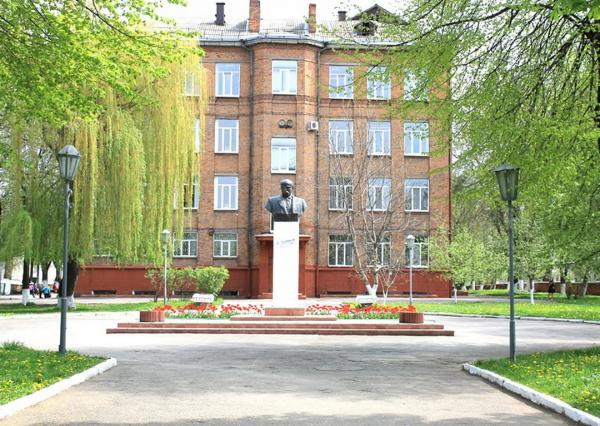 Доля початкових класів у ліцеї №30 та список шкіл Вінниці, які змінять статус у 2027 році Доля початкових класів у ліцеї №30 та список шкіл Вінниці, які змінять статус у 2027 році