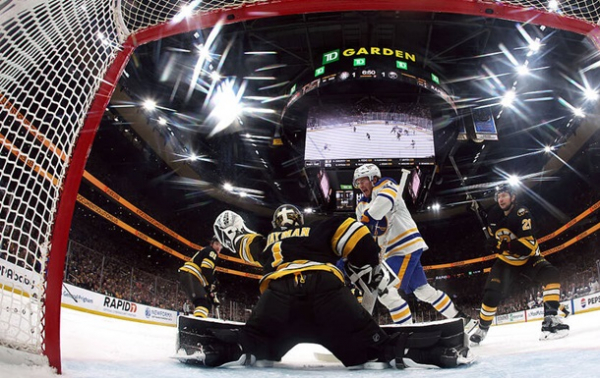 НХЛ: Кароліна та Колорадо святкують перемоги