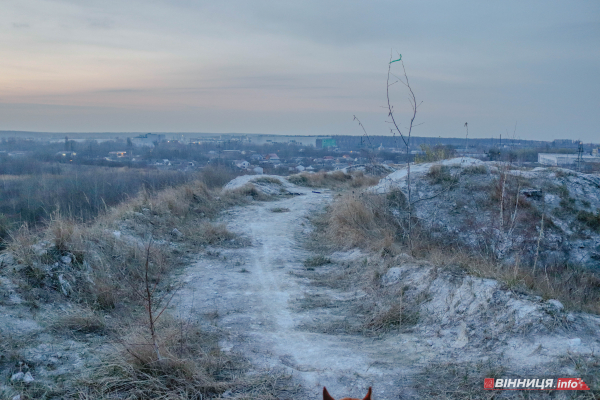 Звідки у Вінниці «біла гора» і що вона означає для міста. Фоторепортаж Звідки у Вінниці «біла гора» і що вона означає для міста. Фоторепортаж