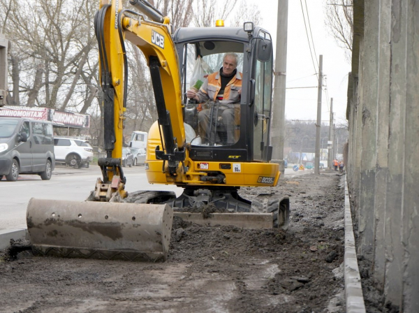 У Вінниці на Зулінського встановлюють зупинки і мають садити дерева