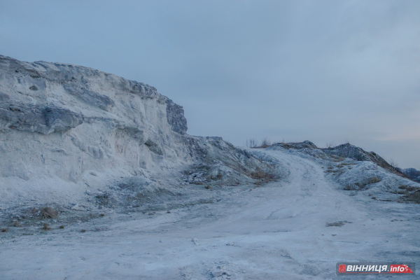 Звідки у Вінниці «біла гора» і що вона означає для міста. Фоторепортаж Звідки у Вінниці «біла гора» і що вона означає для міста. Фоторепортаж