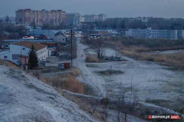 Звідки у Вінниці «біла гора» і що вона означає для міста. Фоторепортаж Звідки у Вінниці «біла гора» і що вона означає для міста. Фоторепортаж